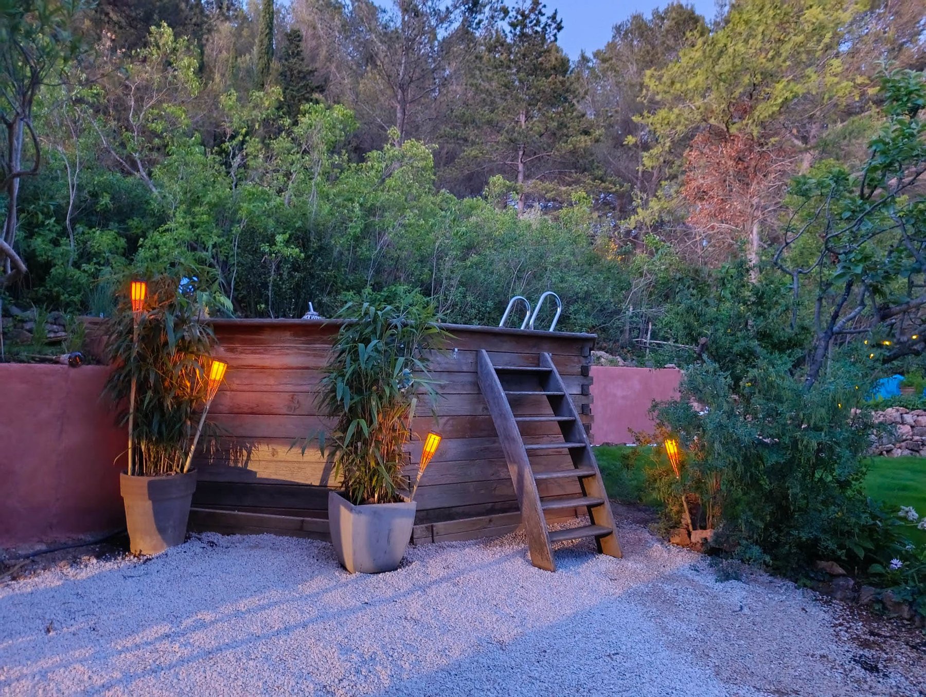 ext night piscine 02 - extérieur, jardin et piscine de la maison à Beaurecueil