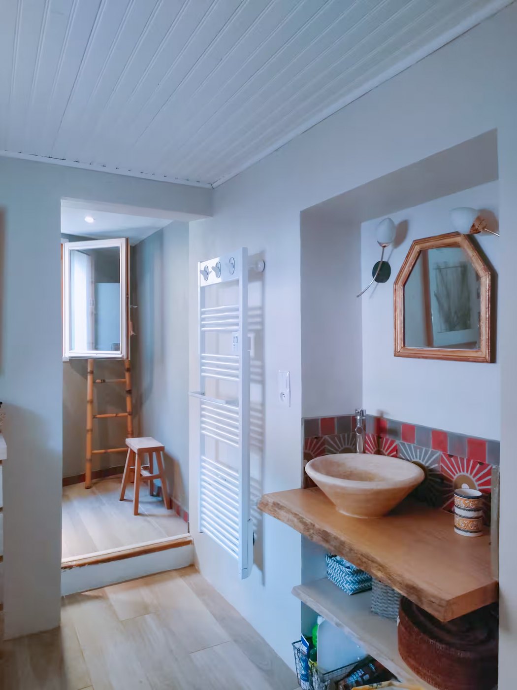 salle de bain 01 - intérieur de la maison provençale à Beaurecueil